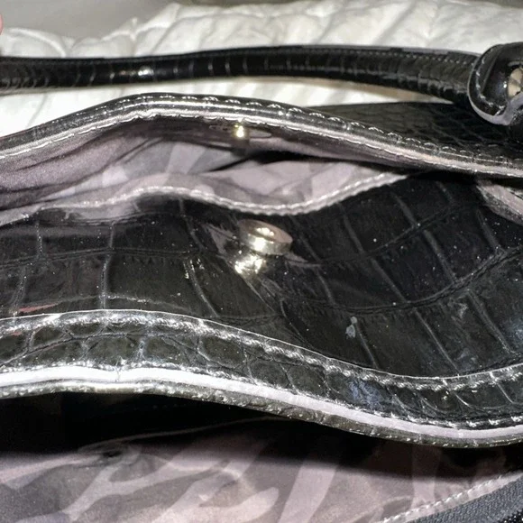Anne Klein Black Croc-embossed Large Shoulder Bag Handbag Purse Gold‎ Hardware - Picture 9 of 12